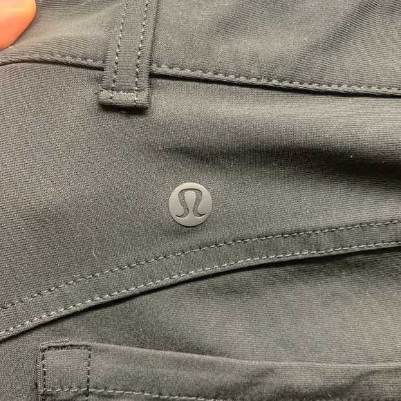 Womens 6-8 lululemon work pants - Picture 7 of 7